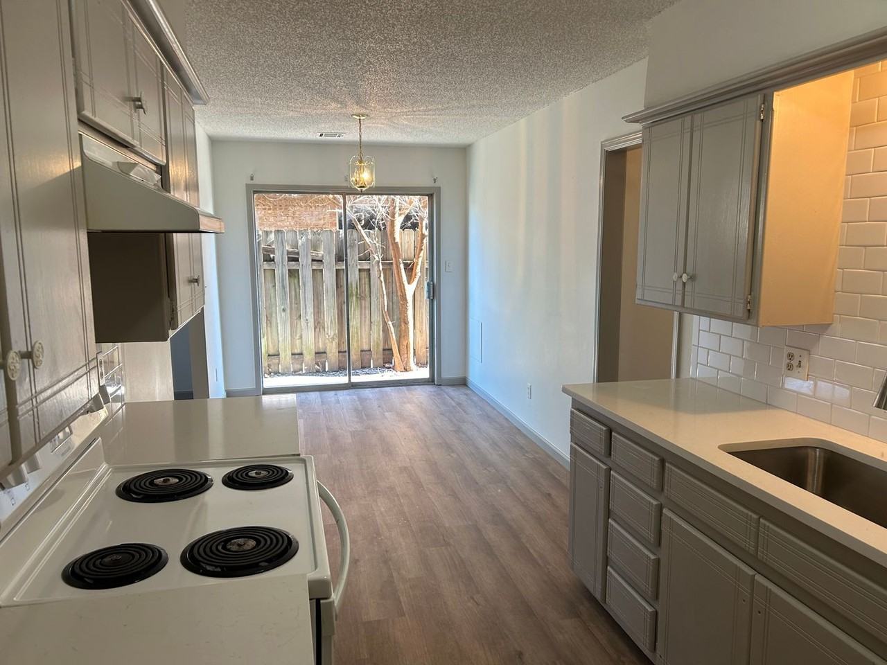 928 Sw 97th St #928 - Photo 5 of 14