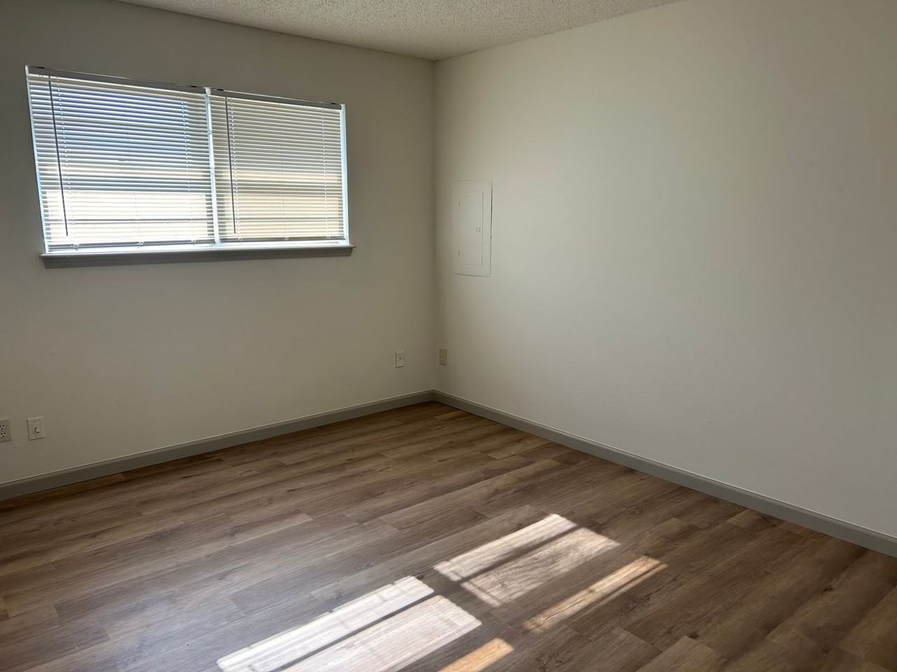 928 Sw 97th St #928 - Photo 7 of 14