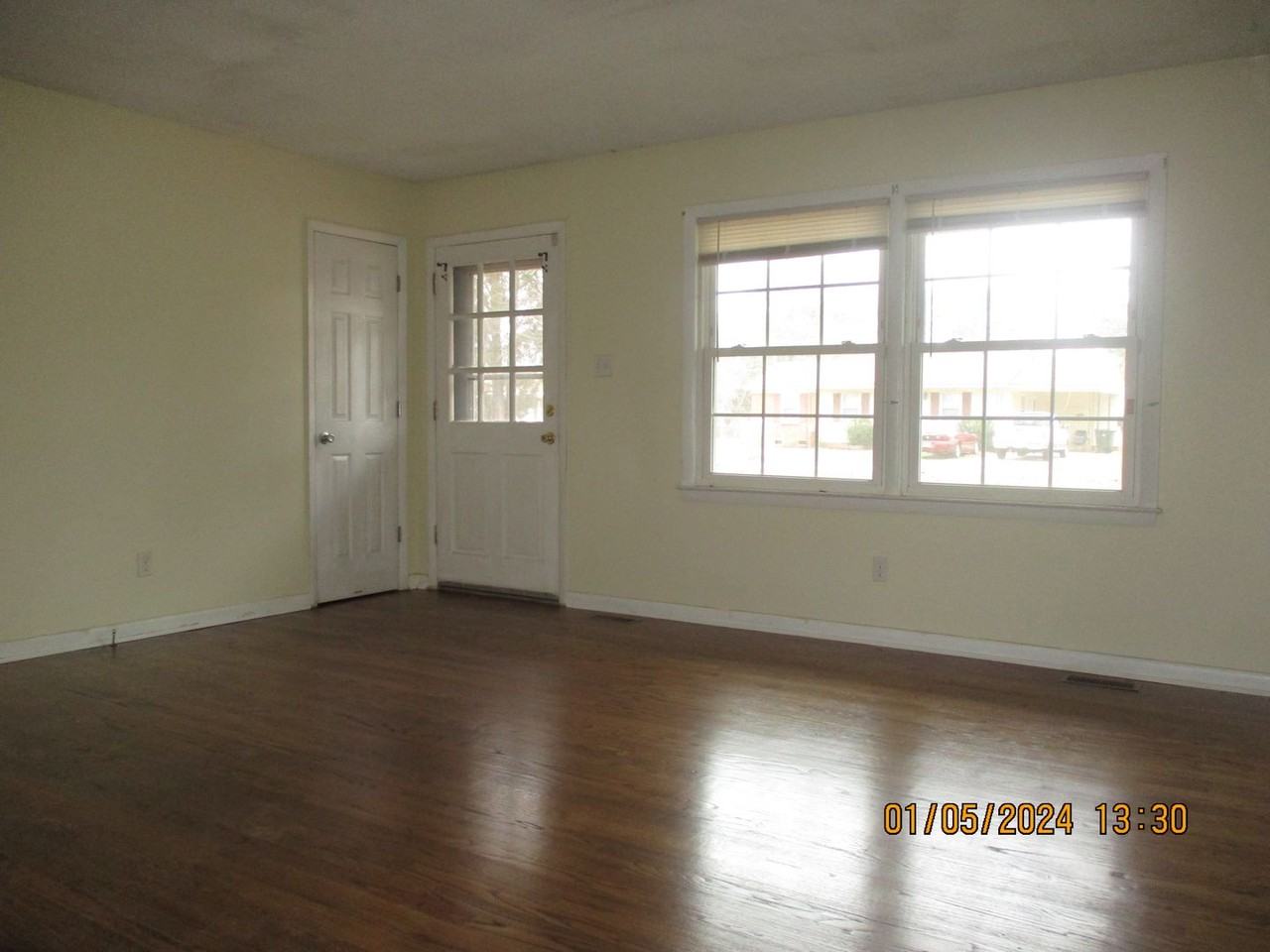 4709 Needham Dr - Photo 2 of 11