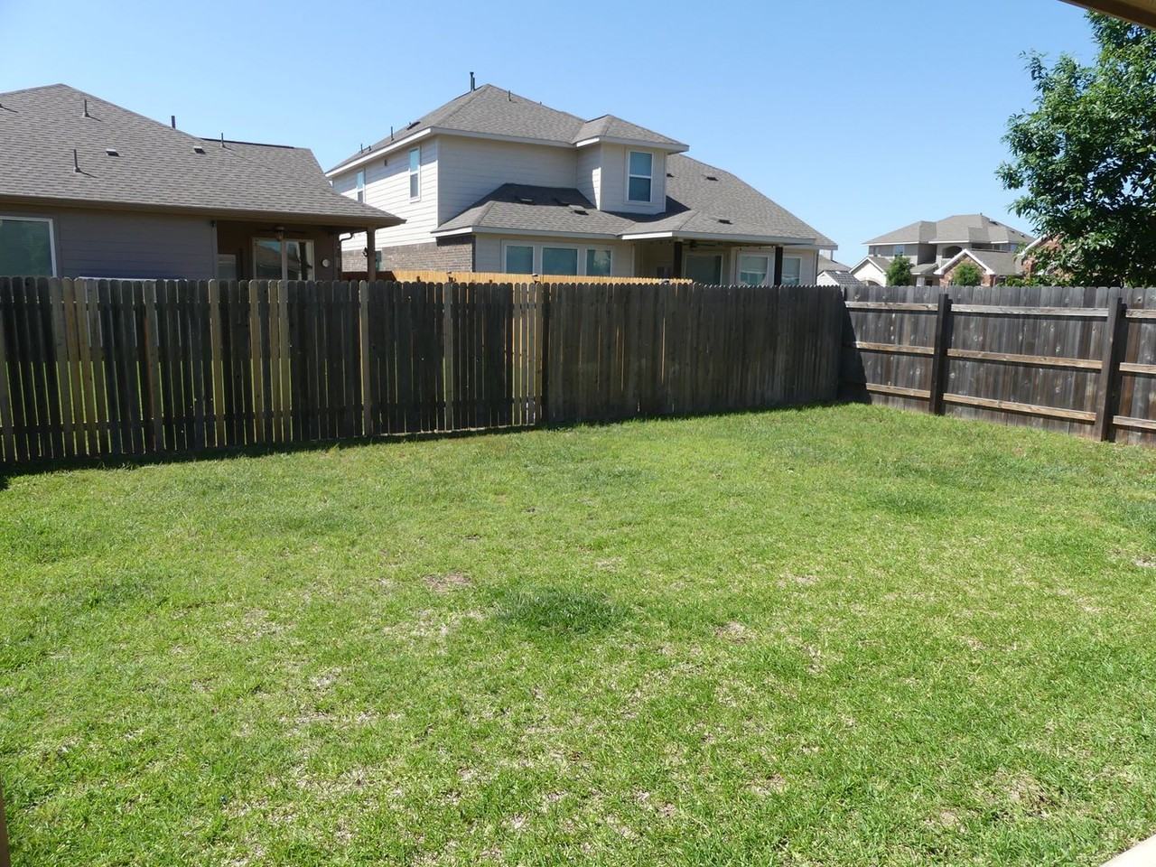 235 Hay Barn St - Photo 5 of 34