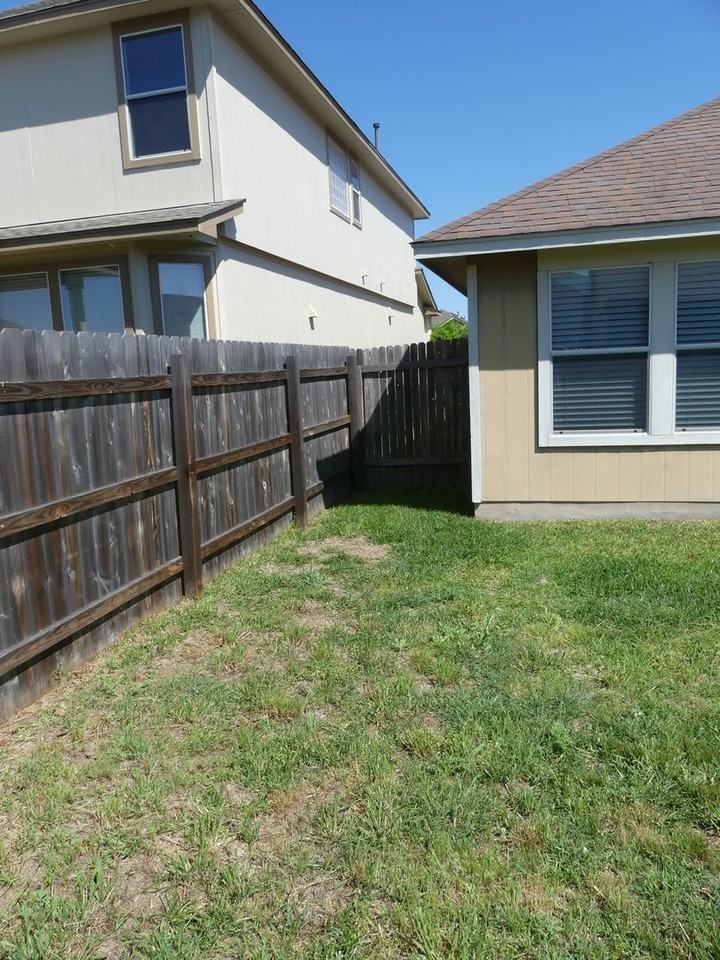 235 Hay Barn St - Photo 3 of 34