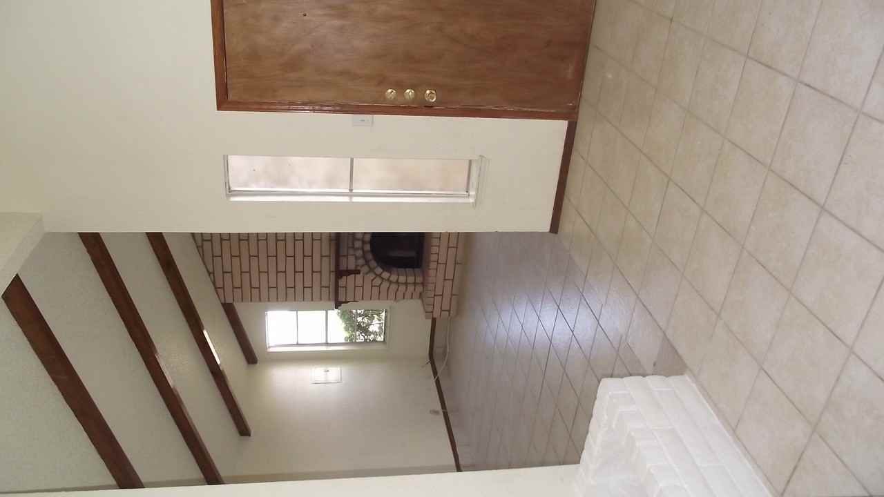 9969 Honey Locust Ln - Photo 2 of 17