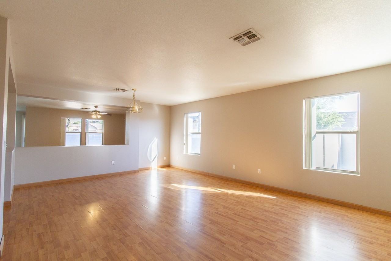 8566 E Desert Ln - Photo 5 of 20