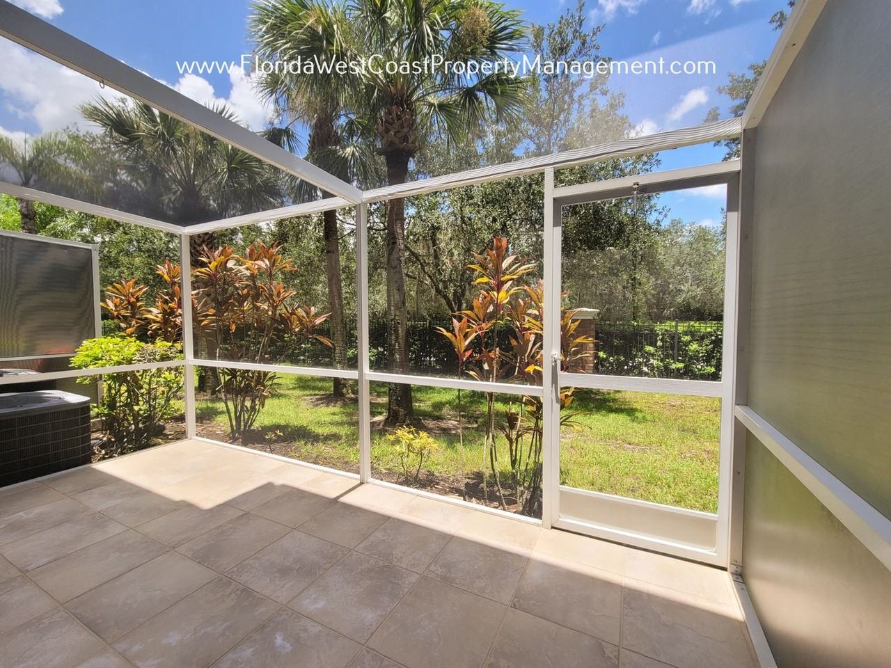 7654 Plantation Cir - Photo 6 of 28
