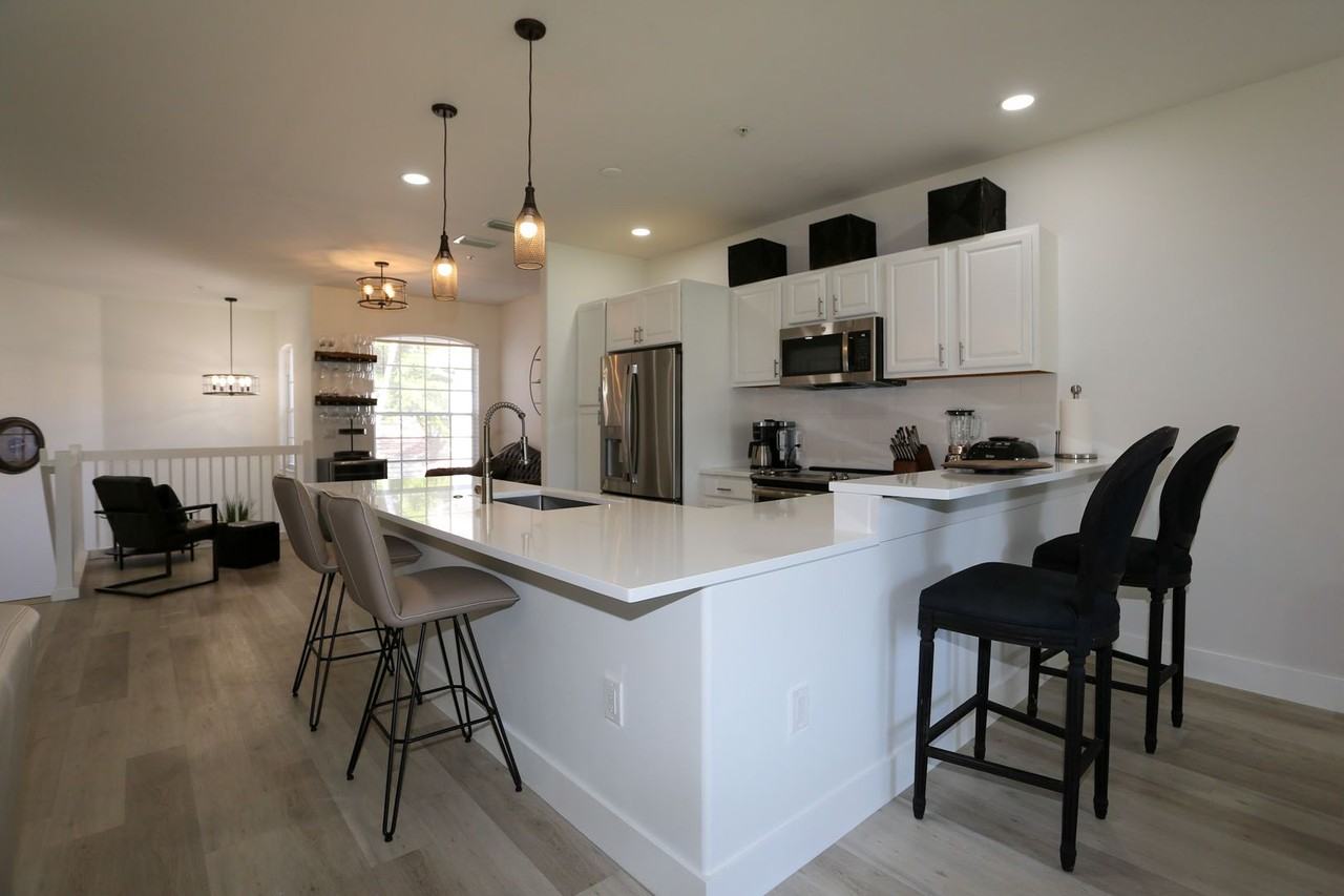 2190 Arielle Dr #904 - Photo 4 of 29