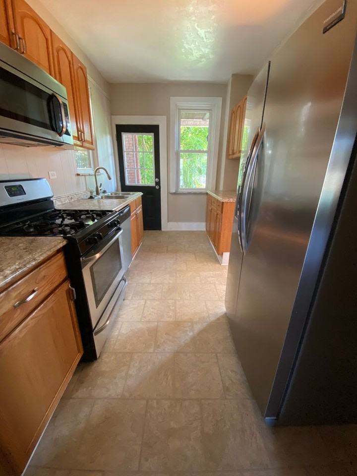 111 Harwood St - Photo 7 of 15