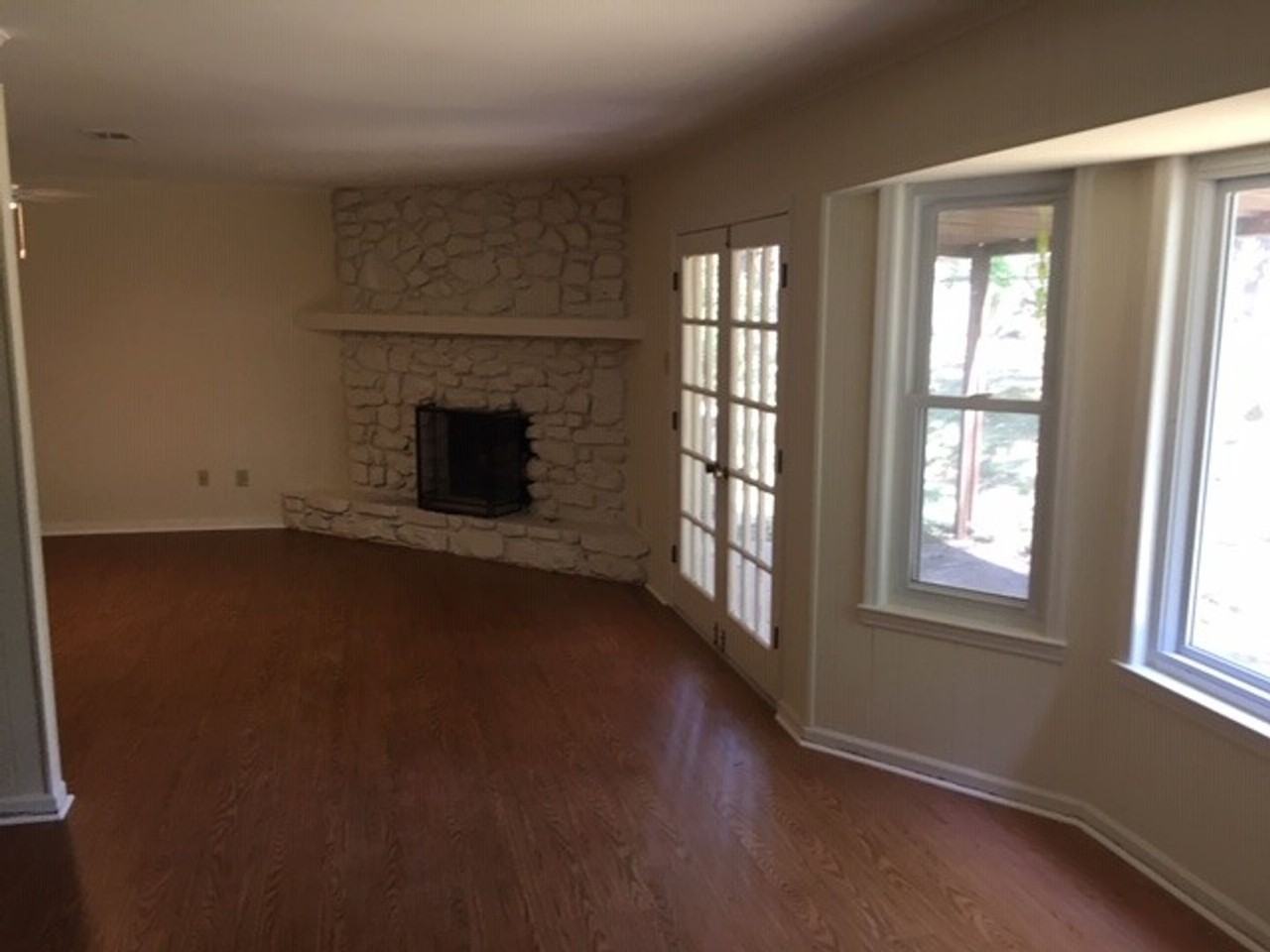 1115 Briar Creek Rd - Photo 3 of 16