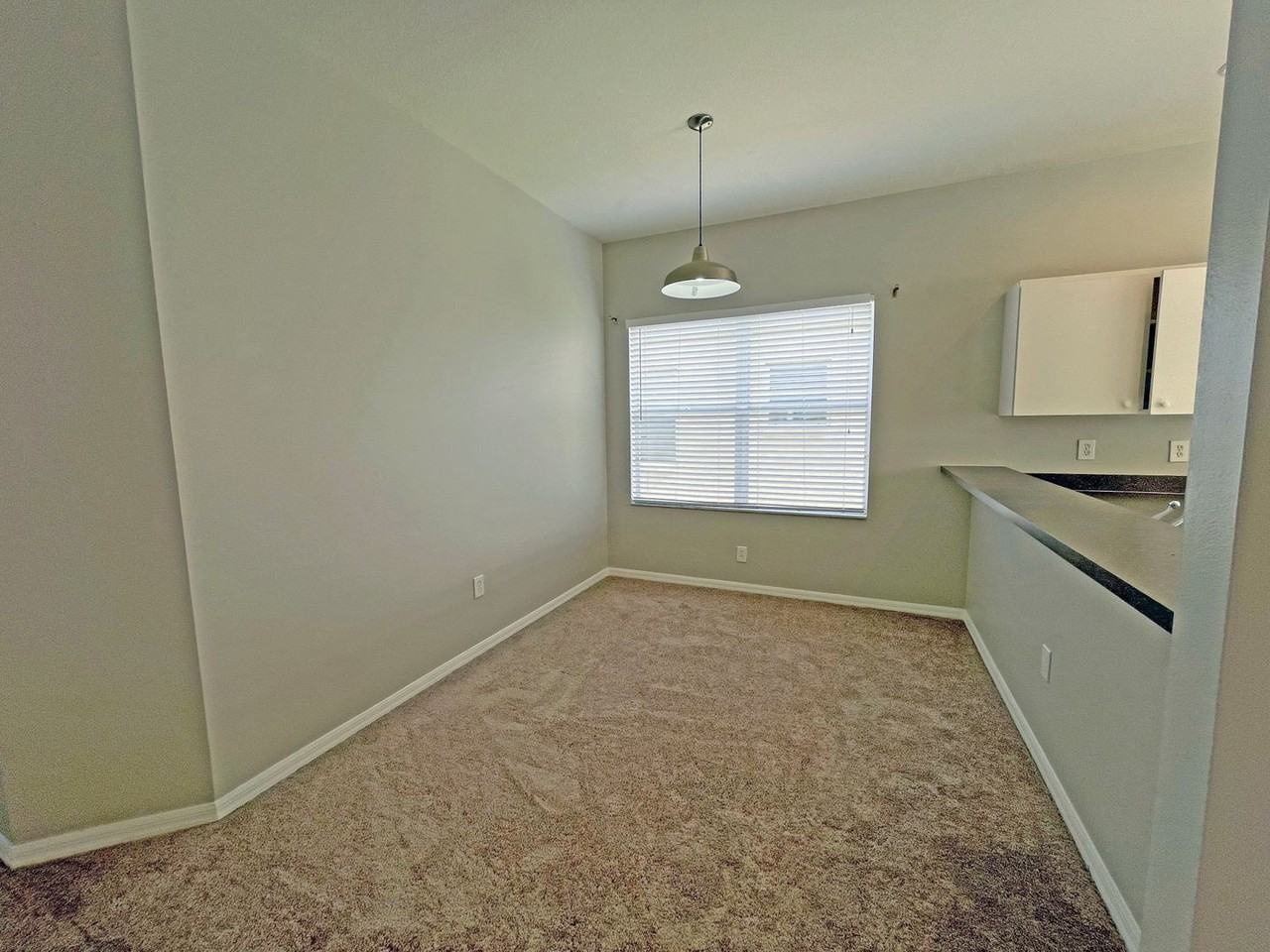 24925 Vintage Court - Photo 7 of 38