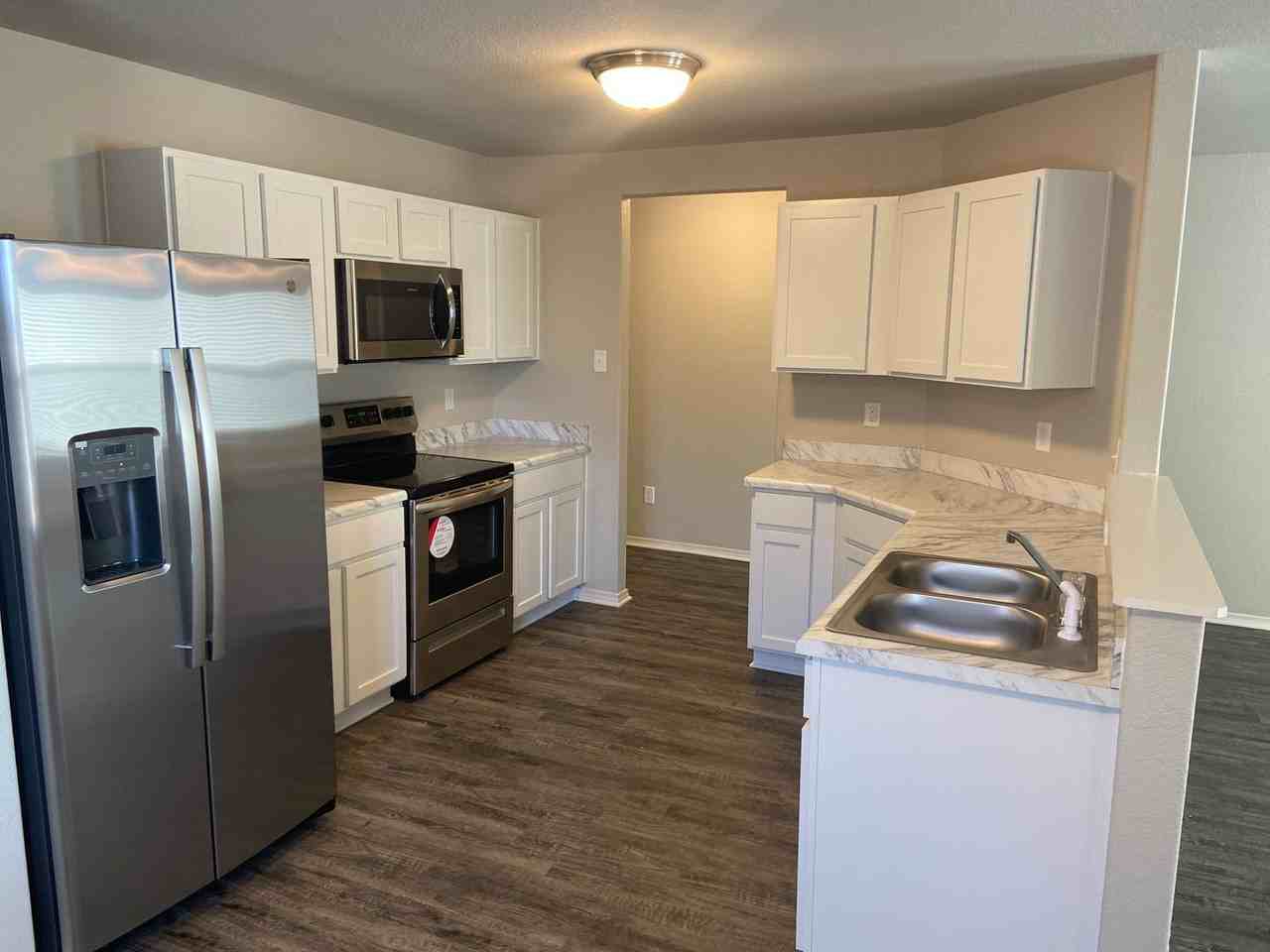 1625 Isabella Rd - Photo 7 of 20