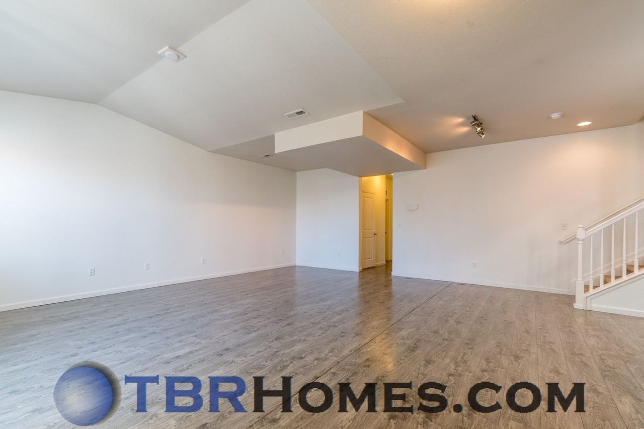 1797 Aspen Meadows Cir - Photo 5 of 22