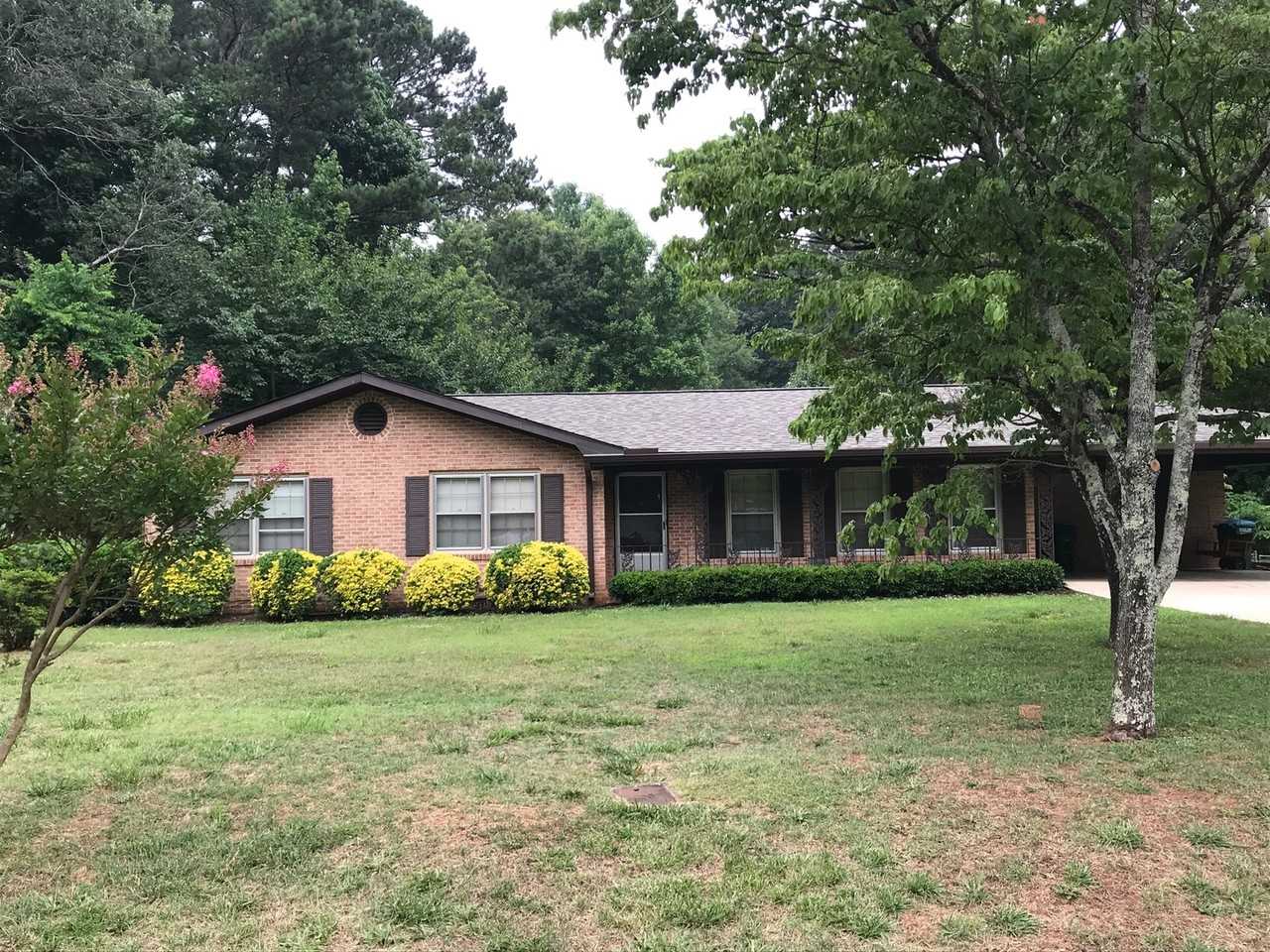 1321 Mary Dale Dr Sw - Photo 2 of 24