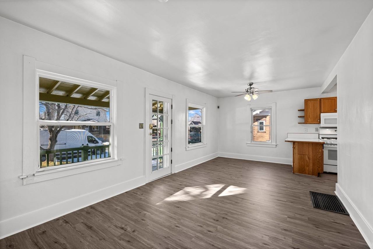 2058 S Corona St - Photo 5 of 38