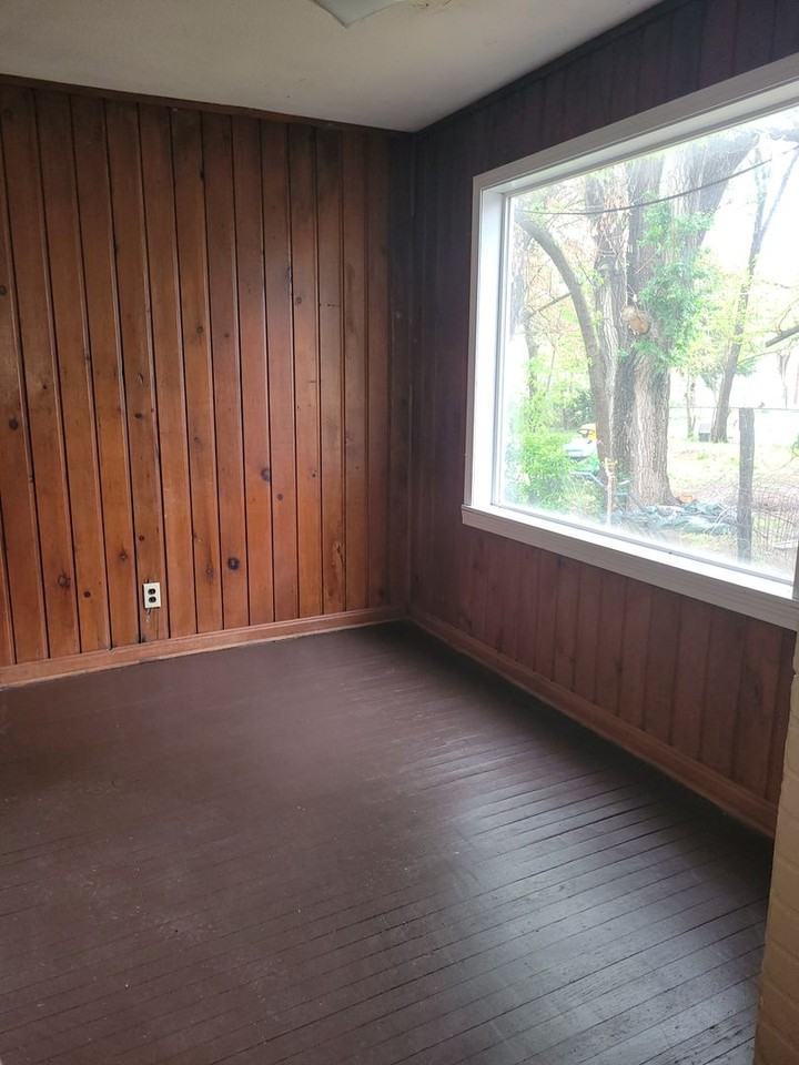 1545 N Chautauqua Ave - Photo 4 of 21