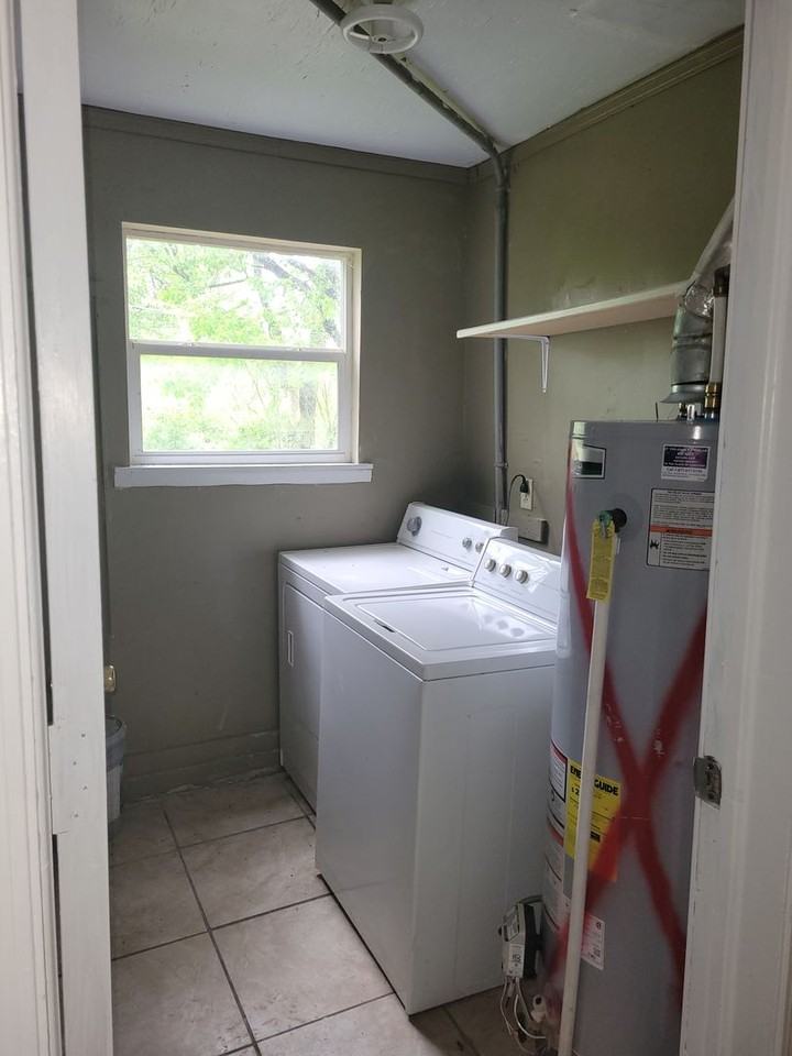 1545 N Chautauqua Ave - Photo 6 of 21