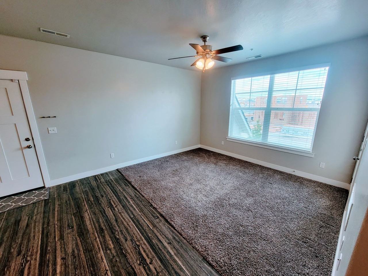 4166 W 1850 N #201 - Photo 6 of 23