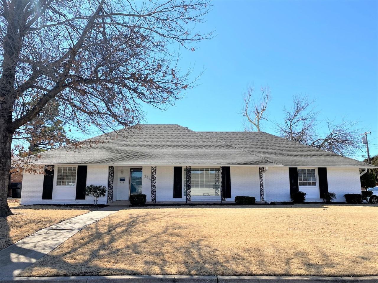 2616 Nw 111th St - Photo 2 of 15