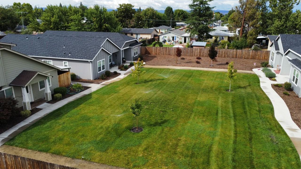 171 Mellecker Way - Photo 4 of 39