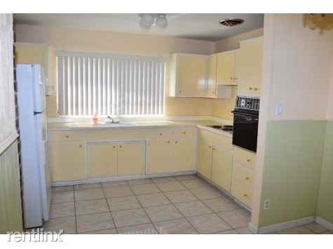 3103 W Osborne Ave - Photo 3 of 10