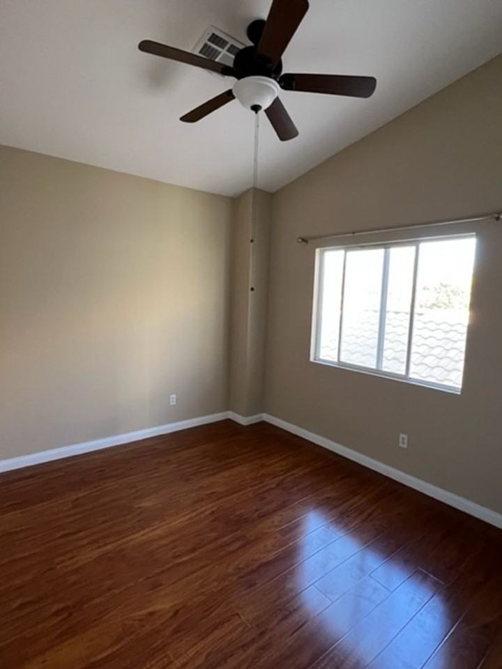 4105 Abrams Ave - Photo 4 of 19