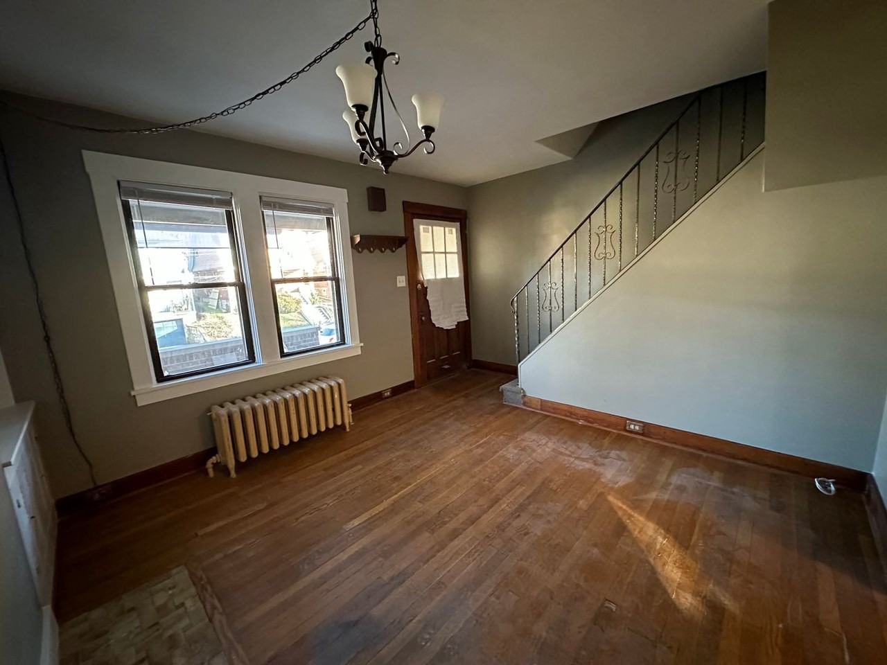 3561 Beechwood Blvd - Photo 2 of 14