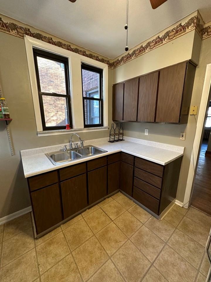 3561 Beechwood Blvd - Photo 6 of 14