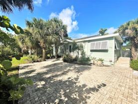 413 Shore Rd - Photo 1 of 1