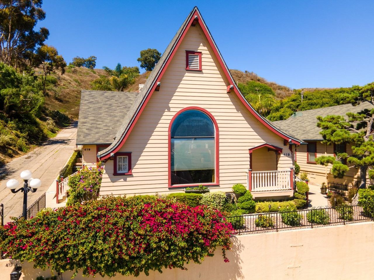 419 Brakey Rd - Photo 3 of 29