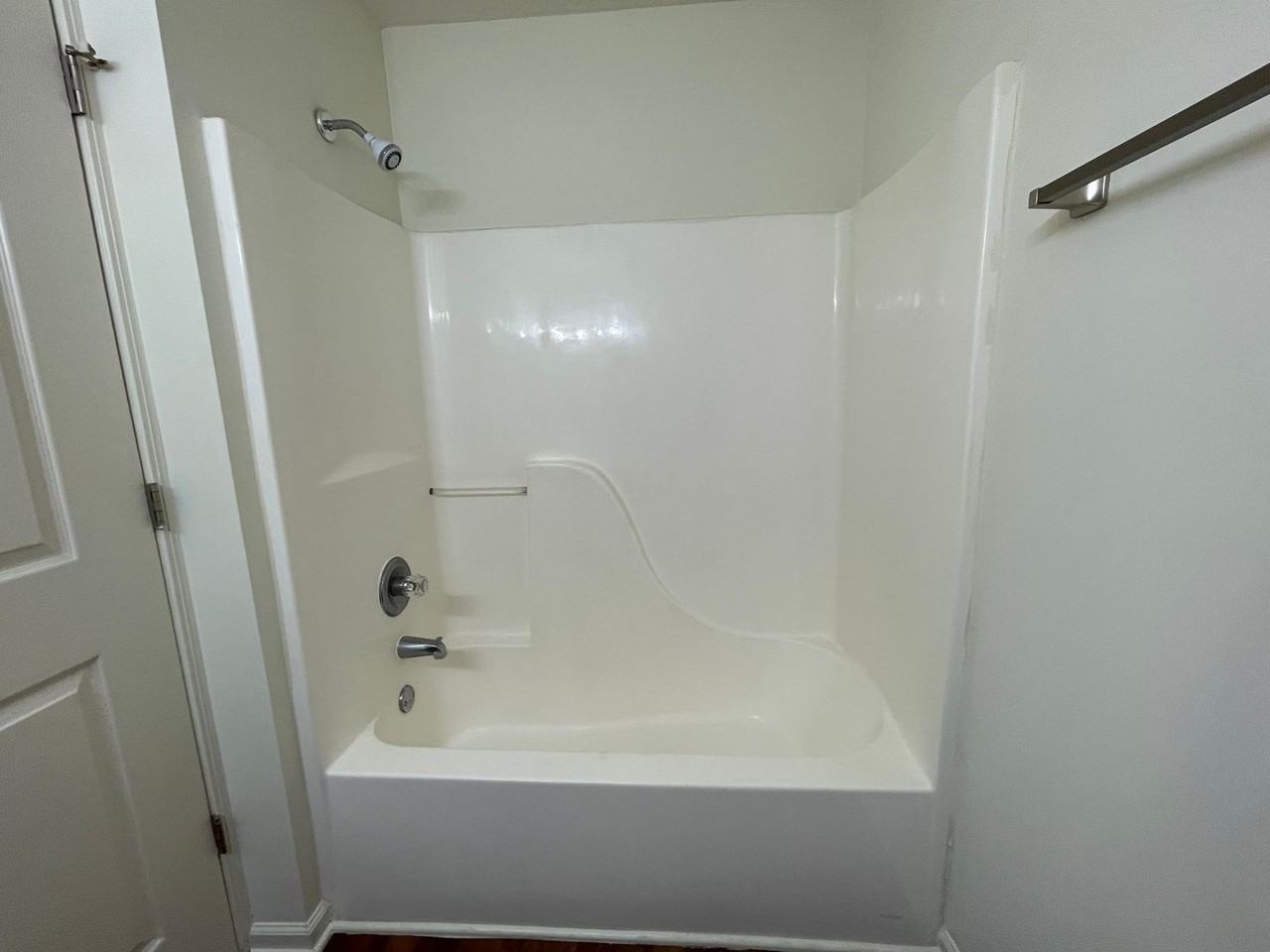 1197 1197 Appian Crossing Way - 2 Bed - Photo 5 of 13