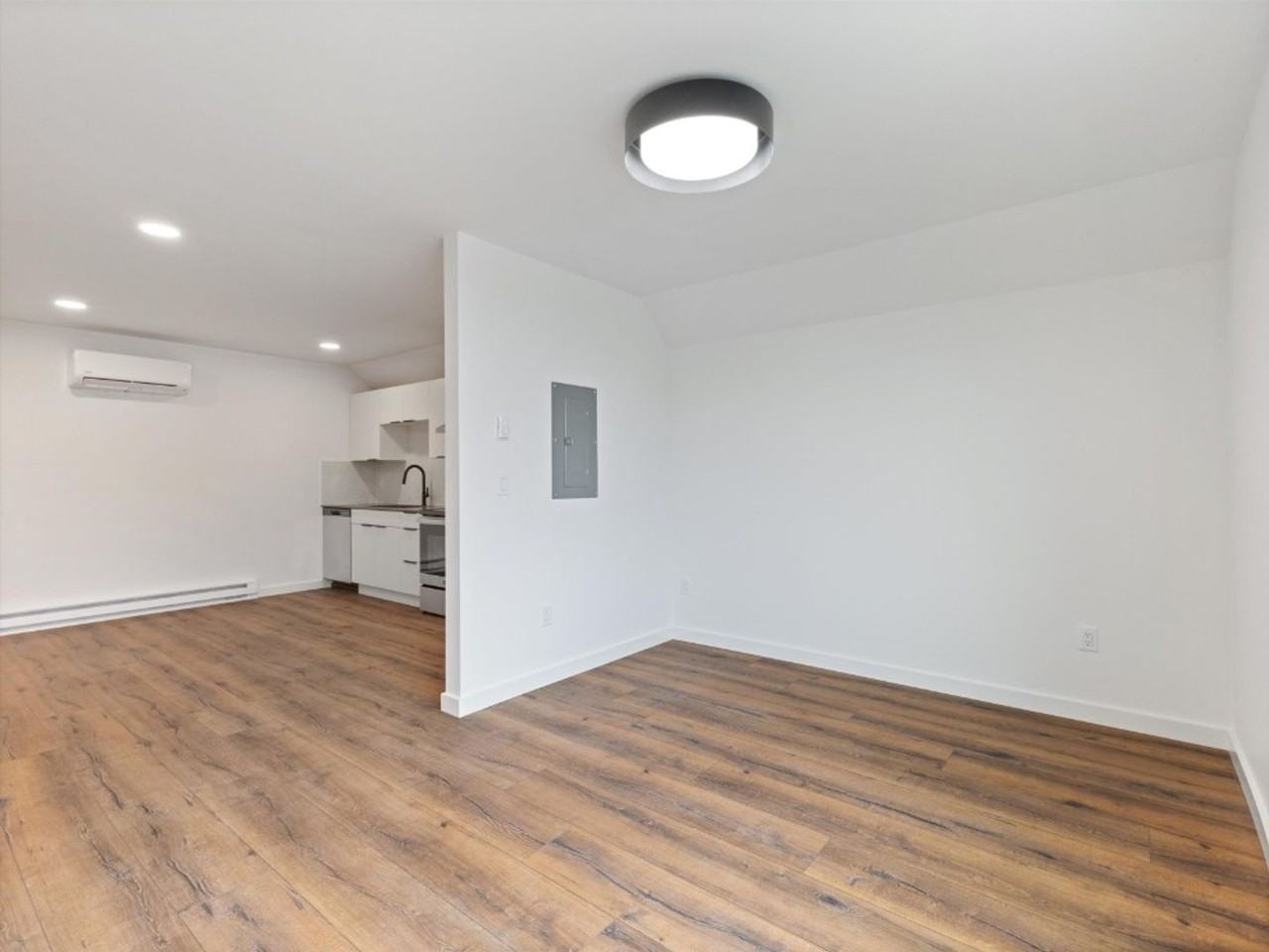 2967 S 27th Ave - Photo 5 of 9