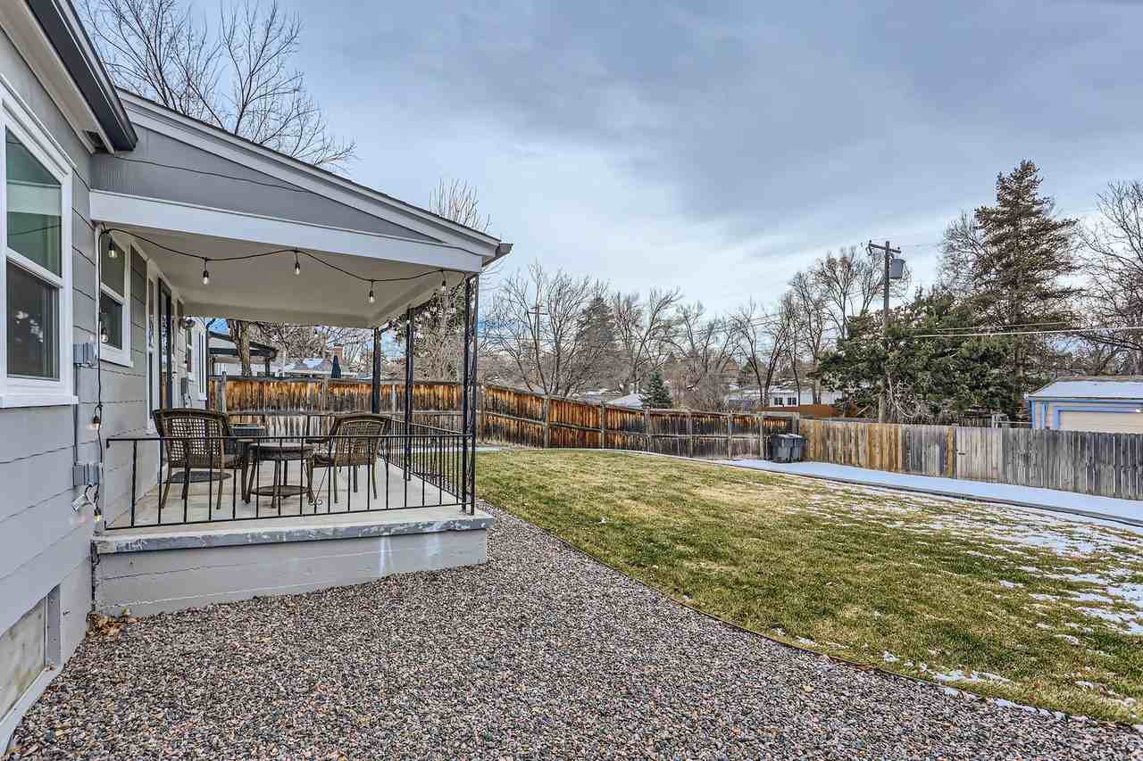 1250 E Amherst Ave - Photo 4 of 26