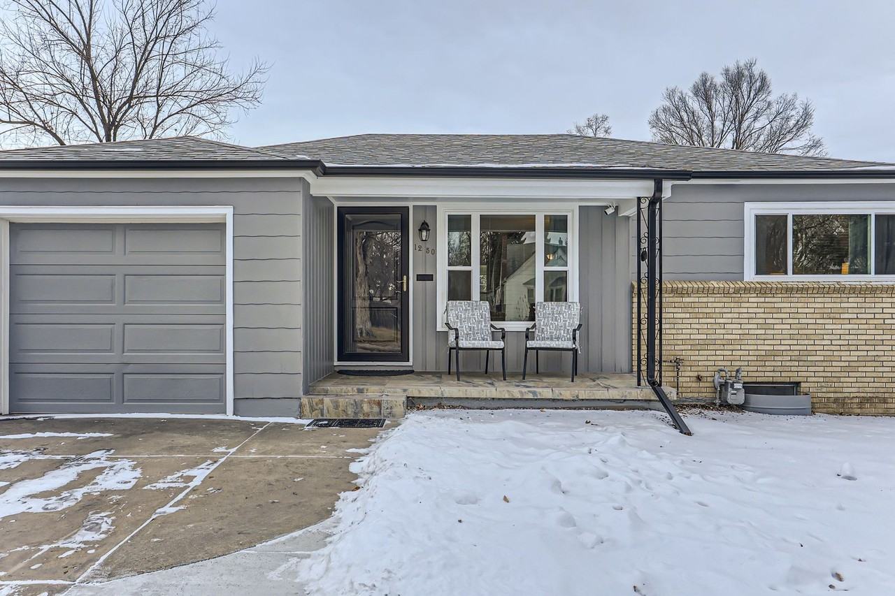 1250 E Amherst Ave - Photo 5 of 26