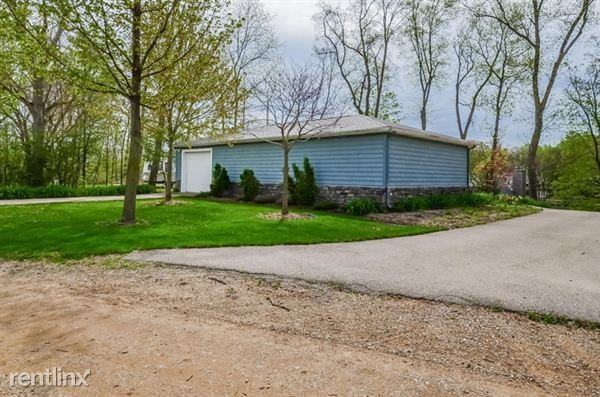 2671 Selkirk Lake Dr - Photo 2 of 24