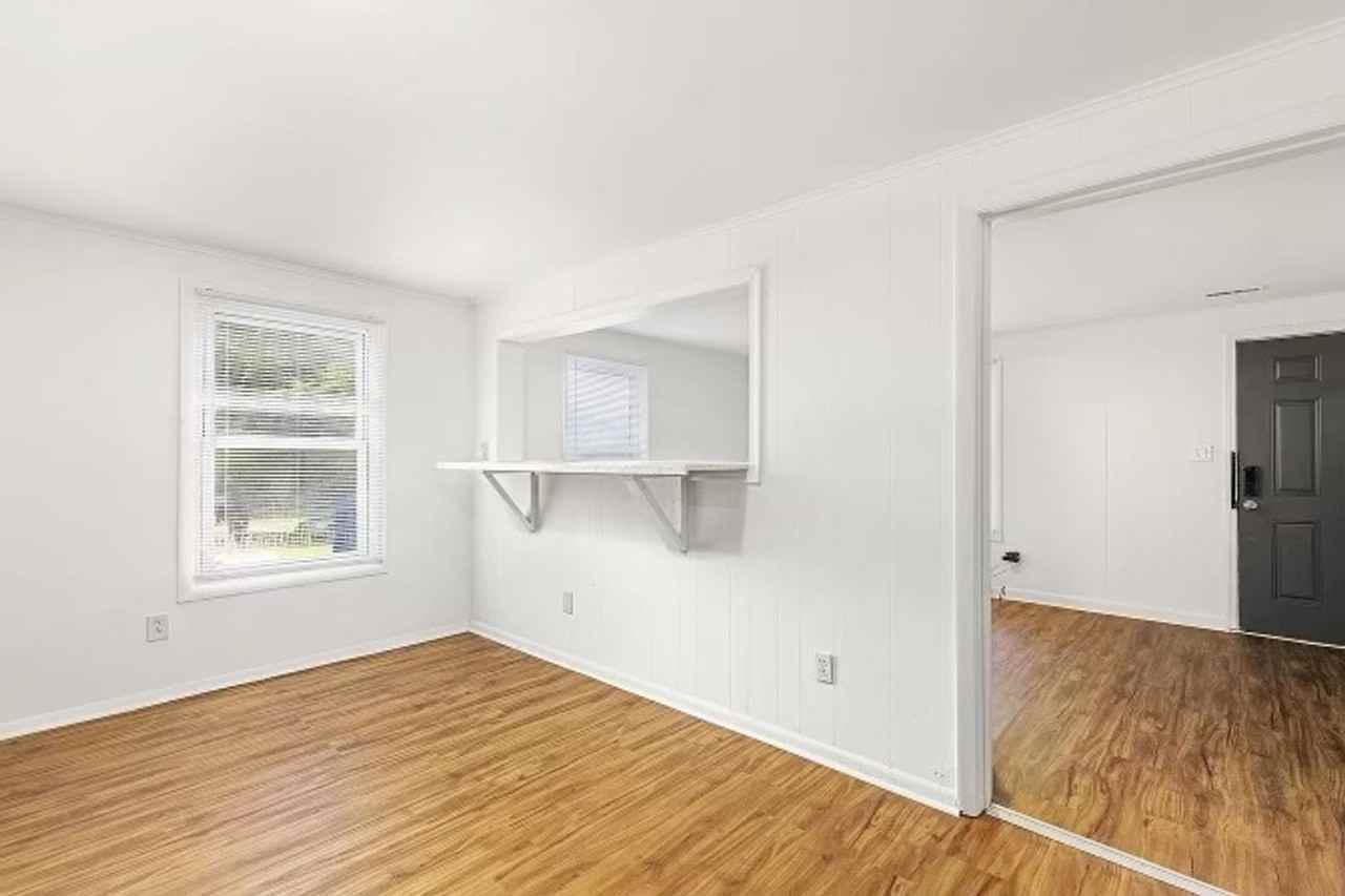 2528 Glenbrook Dr - Photo 5 of 12