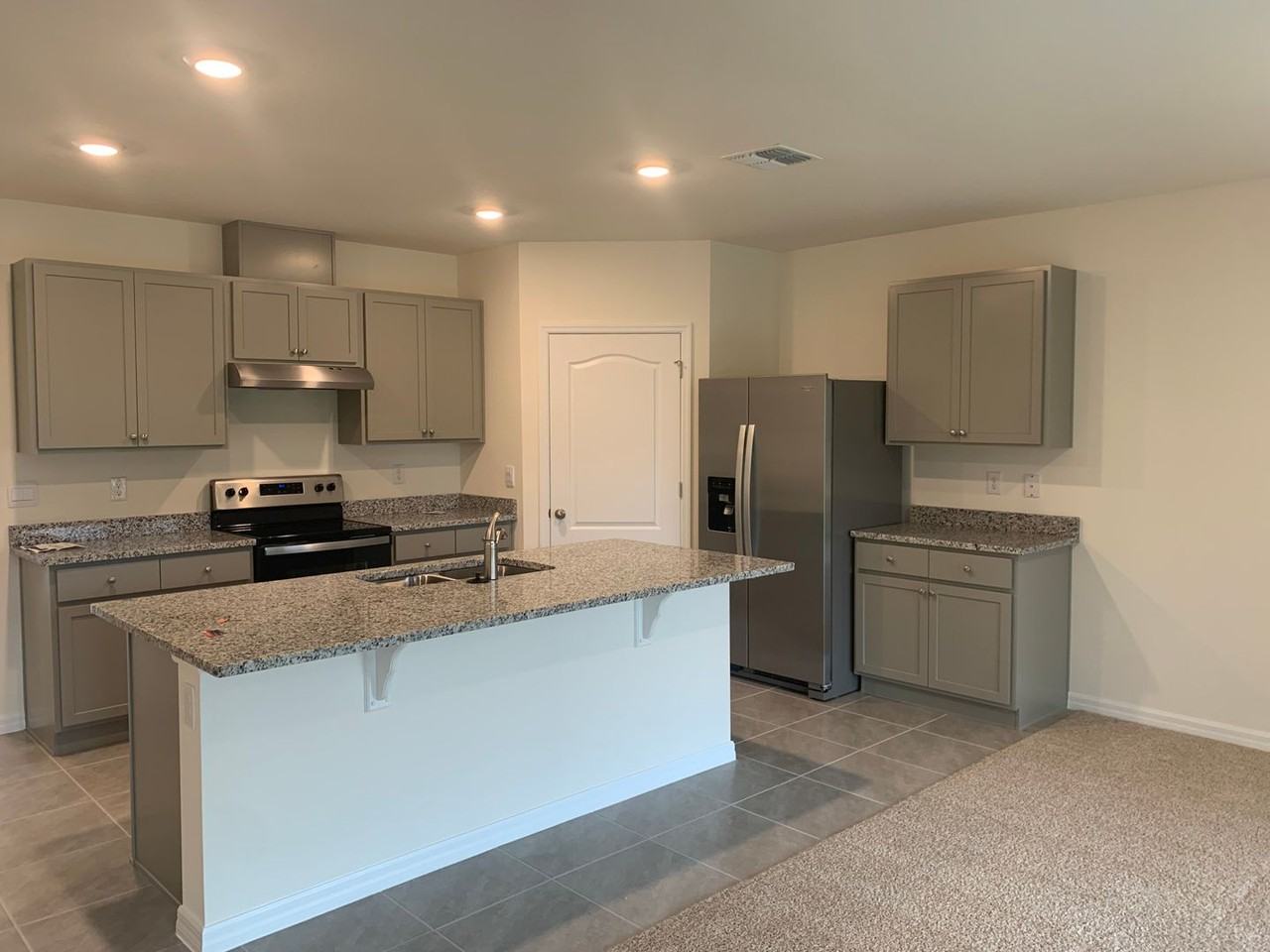 2682 Neverland Dr - Photo 2 of 13