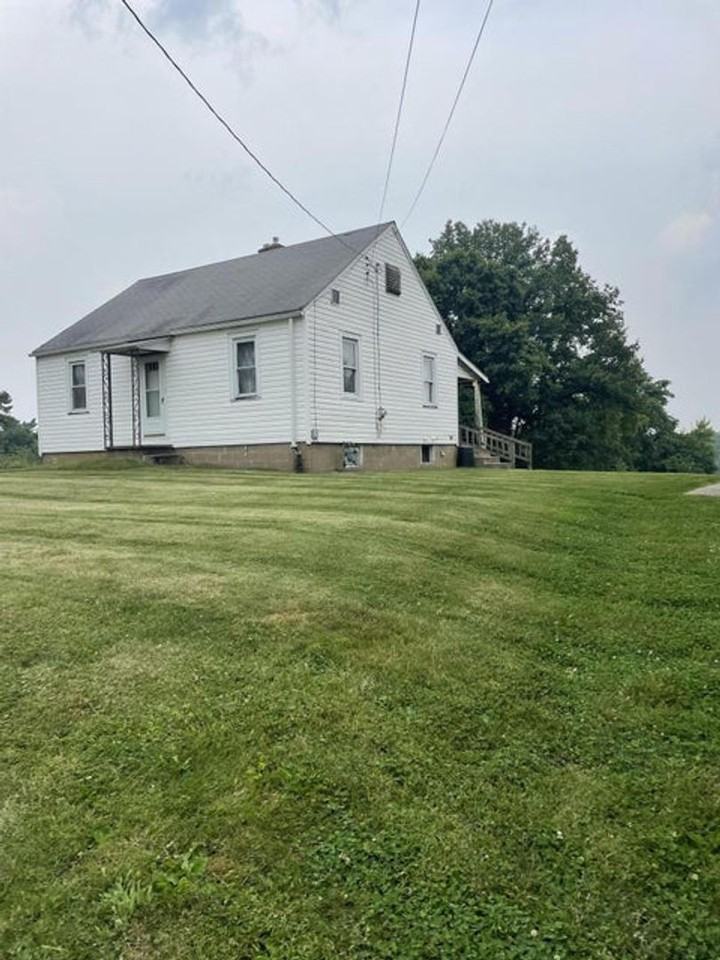 1411 Sunrise Ave - Photo 3 of 3