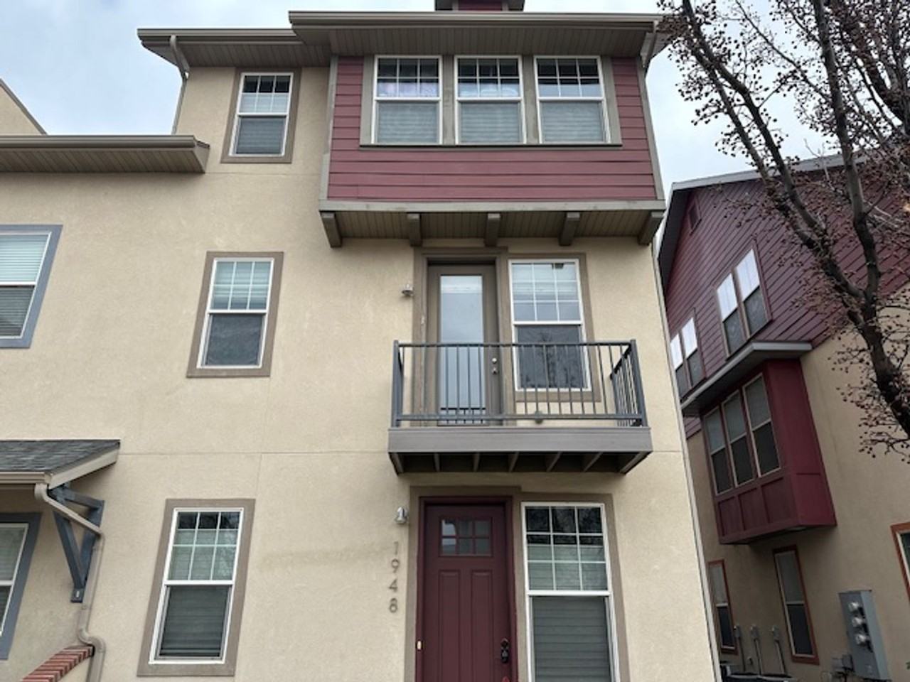 1948 Grant Ave - Photo 2 of 9