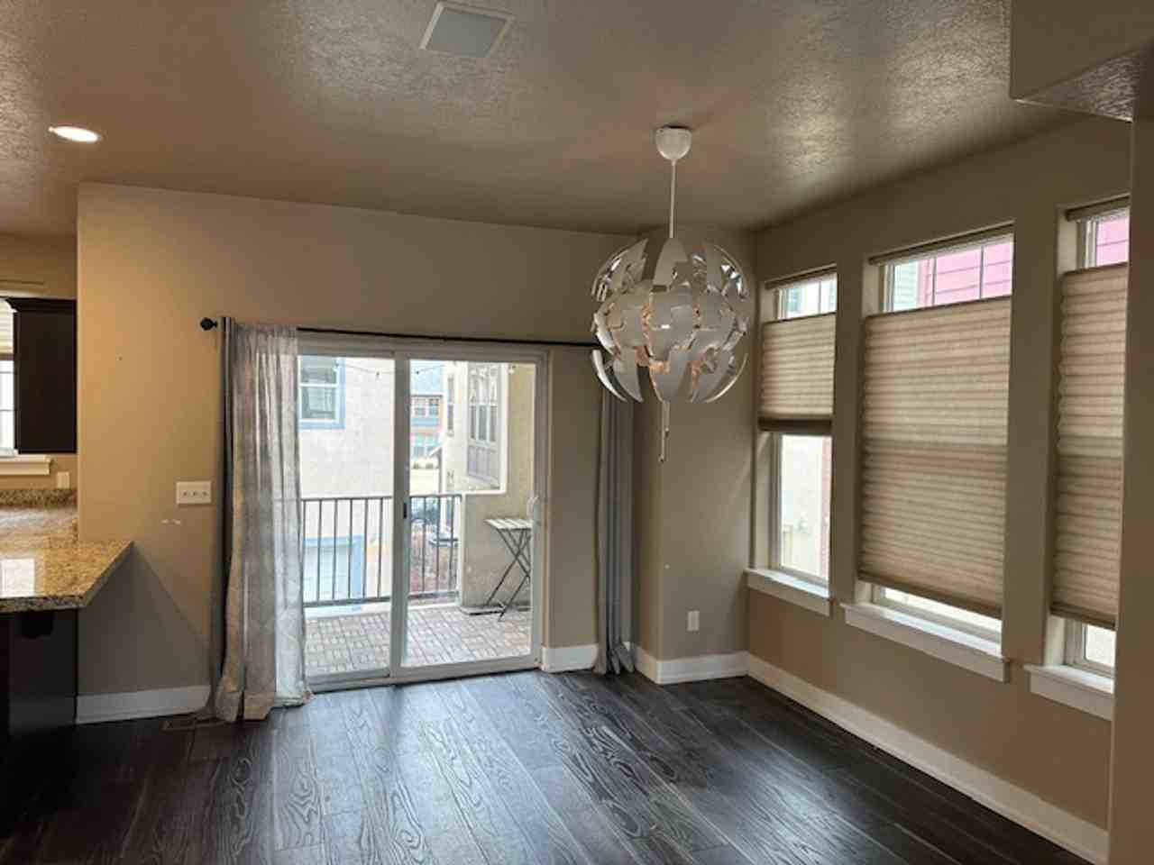 1948 Grant Ave - Photo 3 of 9