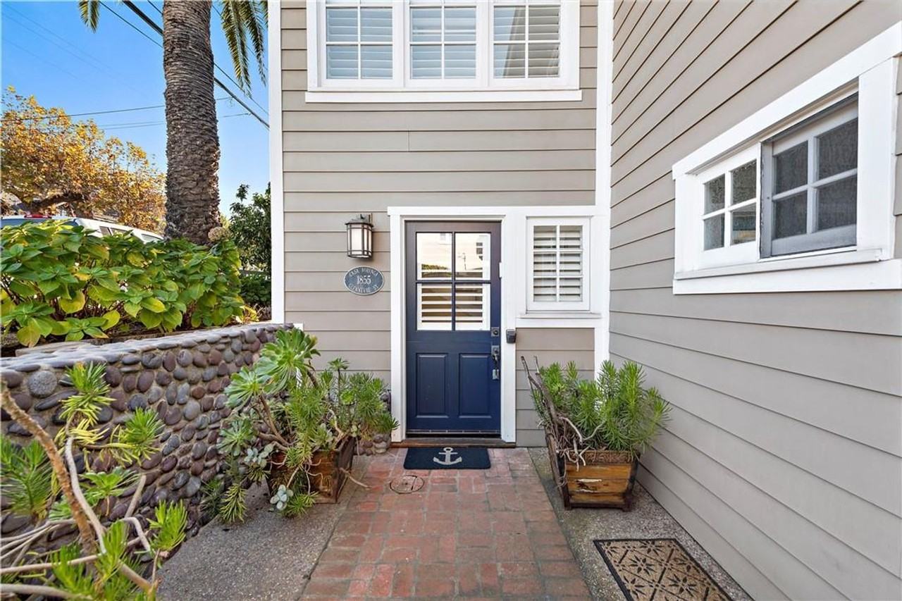 1855 Glenneyre St - Photo 2 of 39