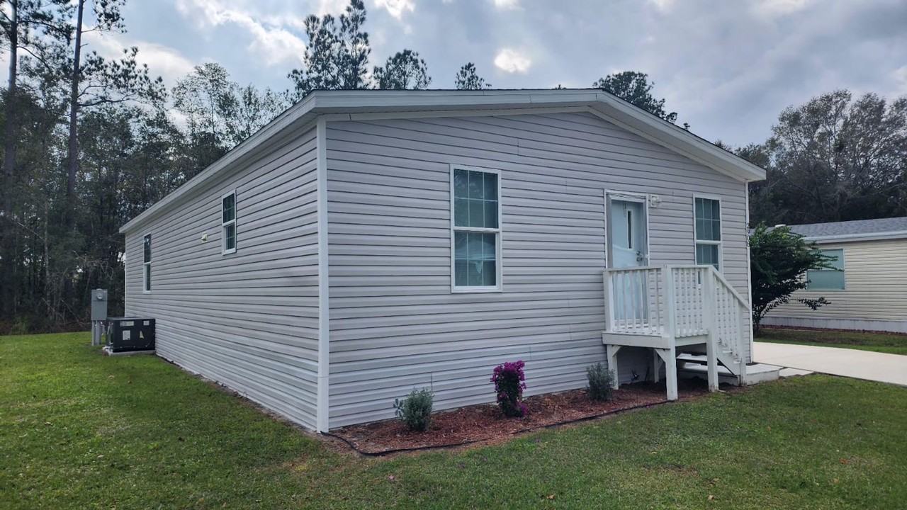 2908 Kingswood Cir - Photo 2 of 12