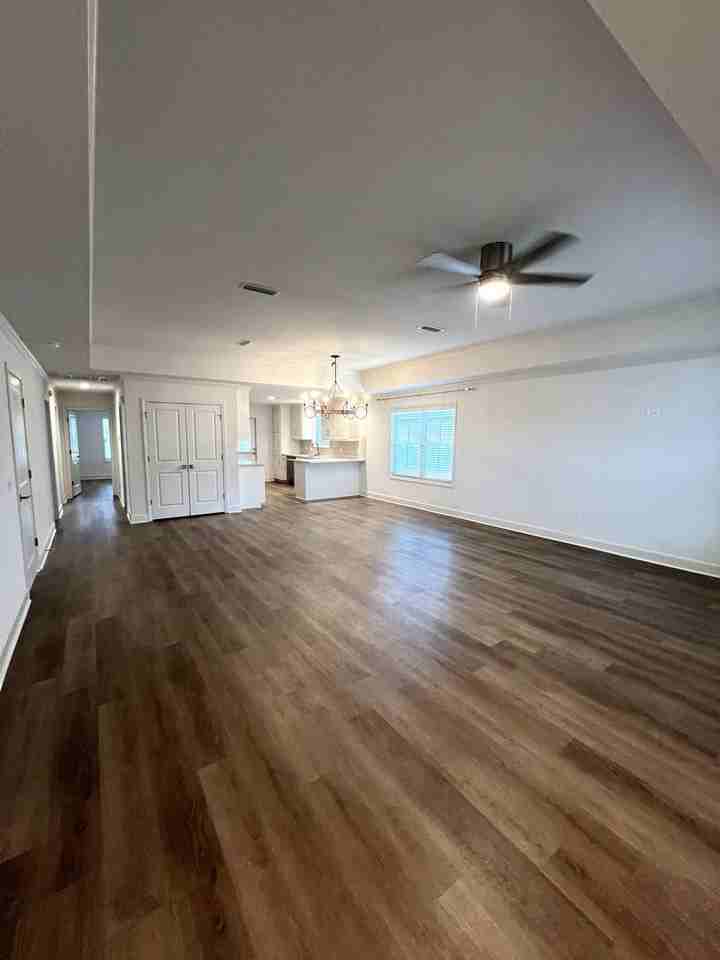 308 Jasmine Cir - Photo 5 of 18