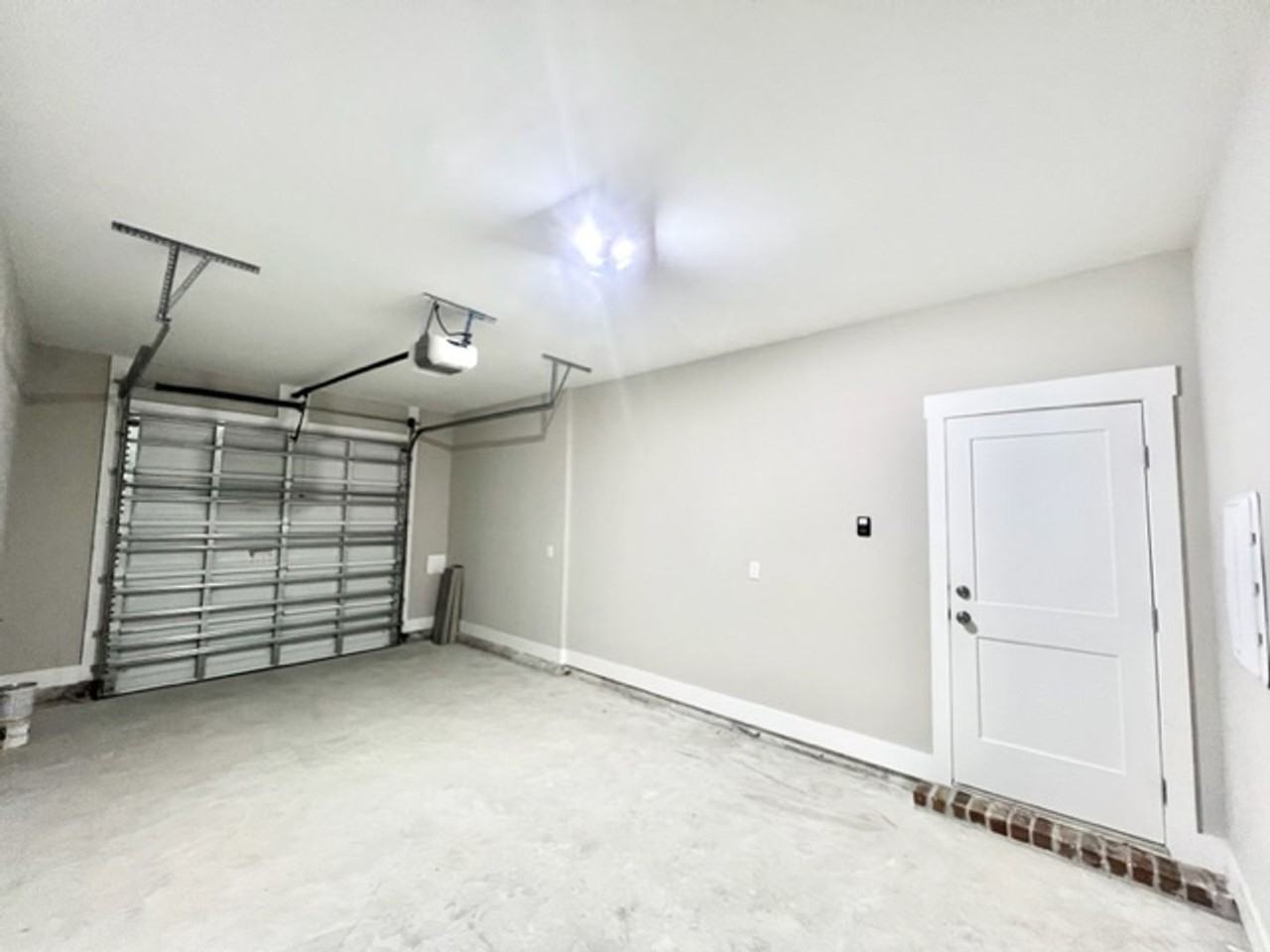 9 Praiseworthy Dr - Photo 5 of 28