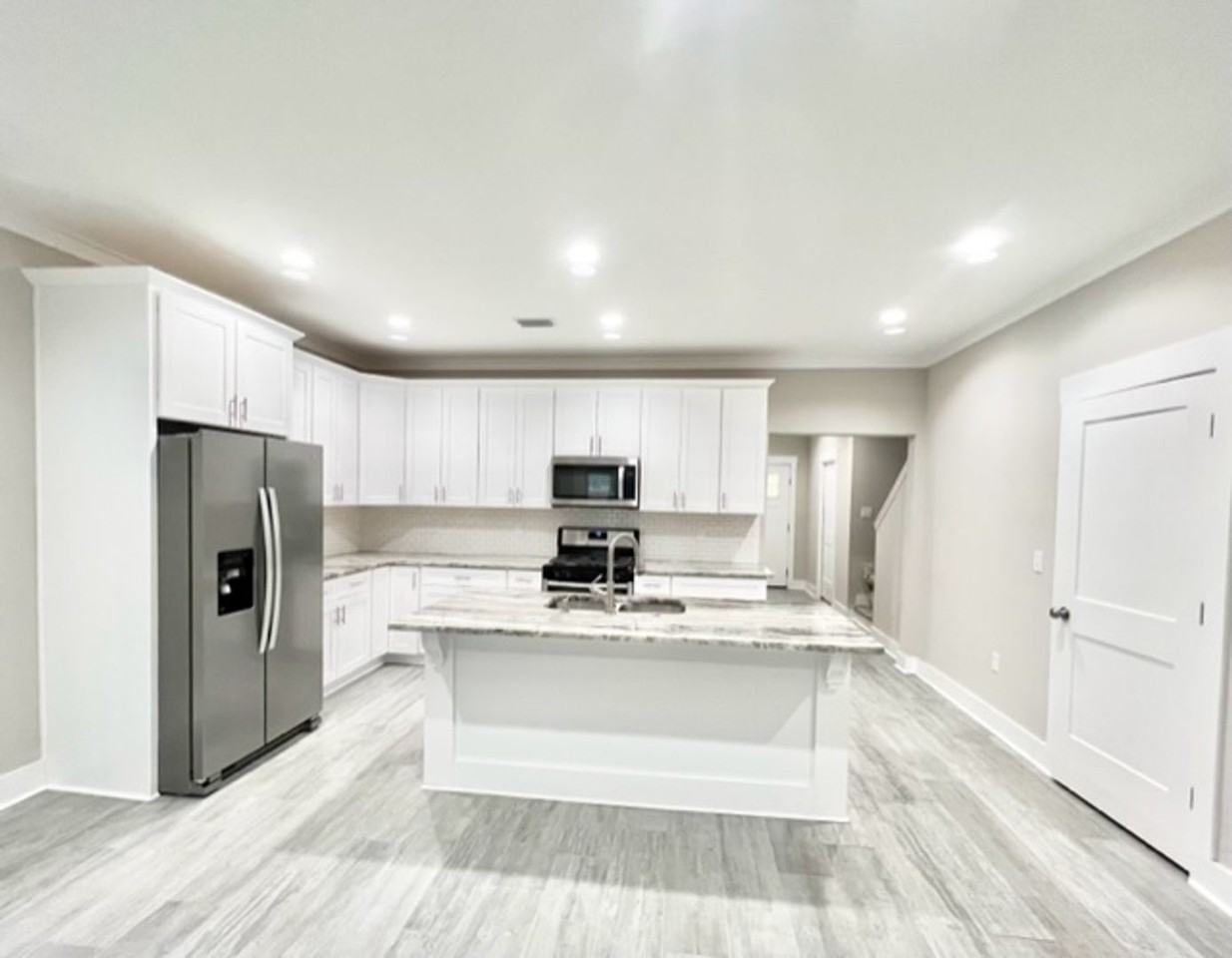 9 Praiseworthy Dr - Photo 6 of 28