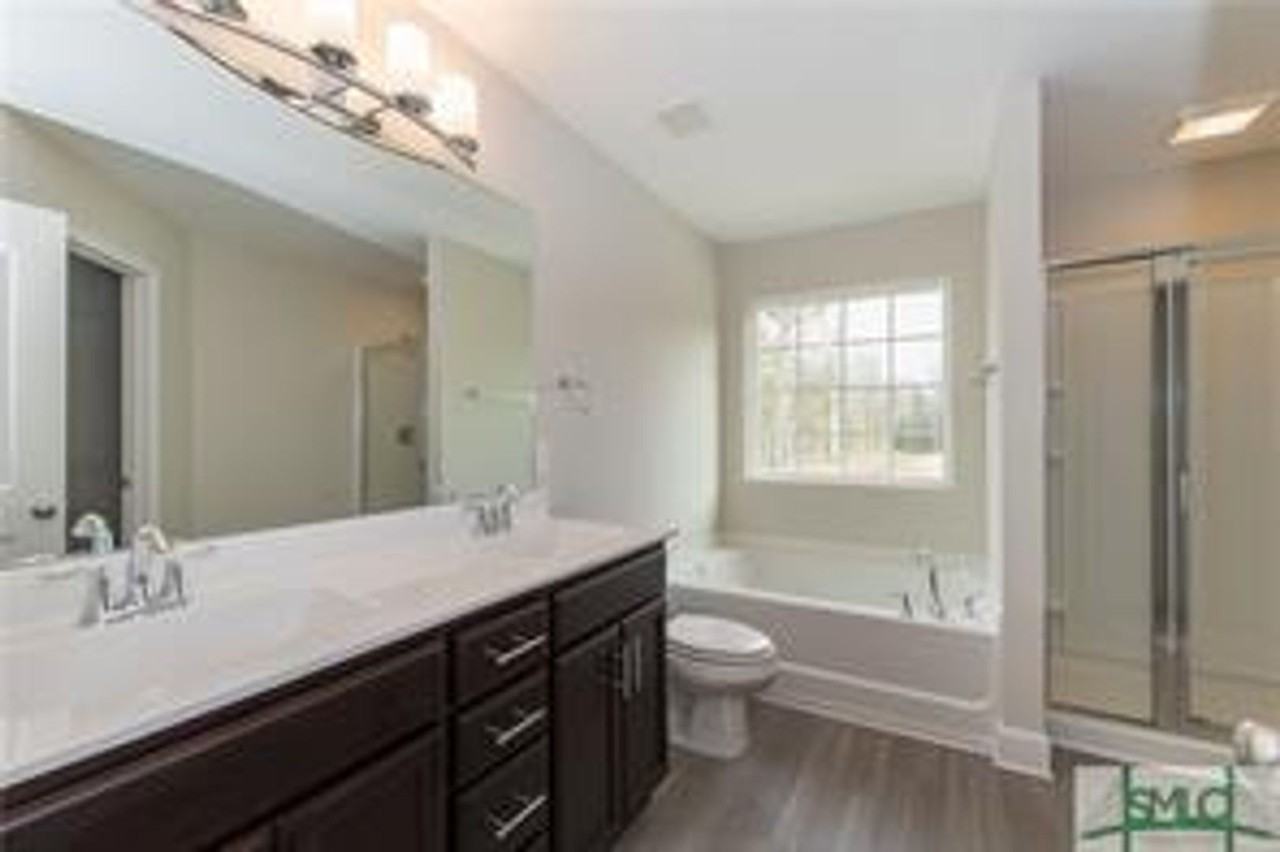 207 Hammock Dr - Photo 7 of 14