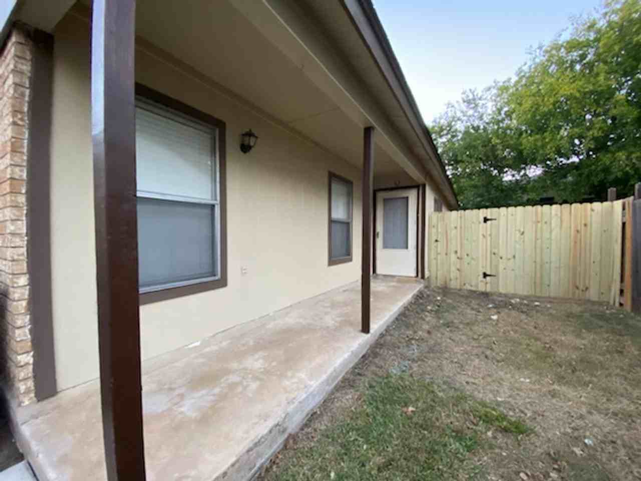 14429 Woods Hole Dr - Photo 2 of 19