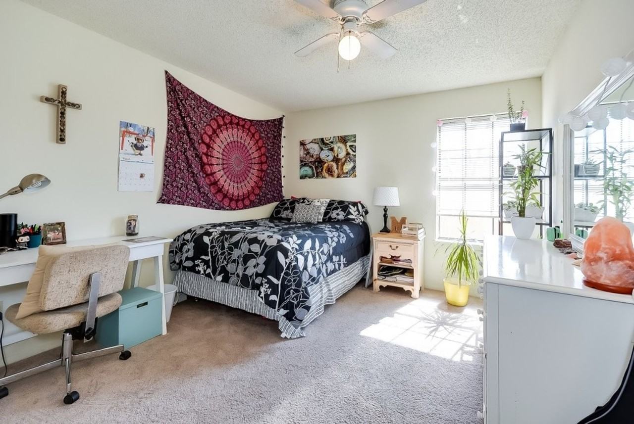218 N Texas Blvd - Photo 2 of 38