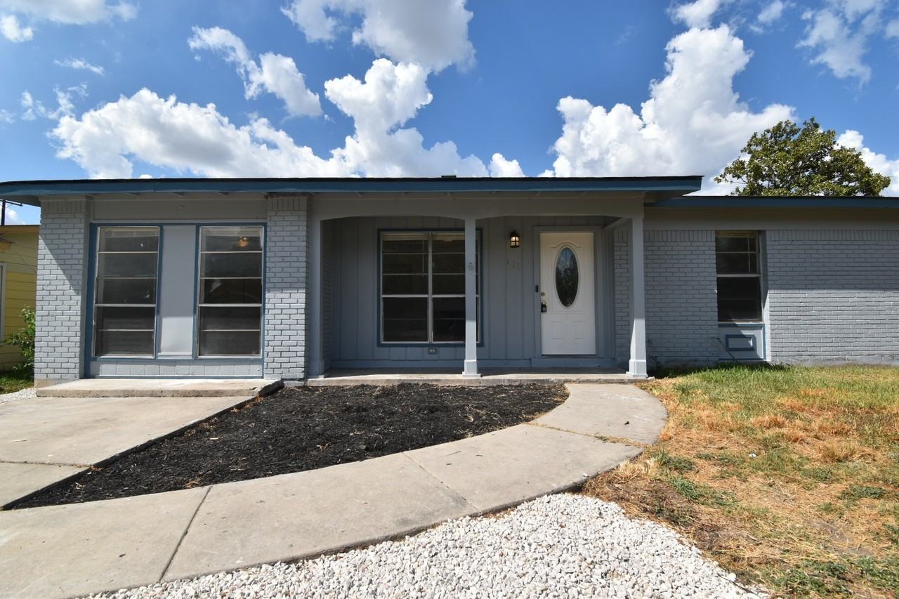 411 Artemis Dr - Photo 2 of 21