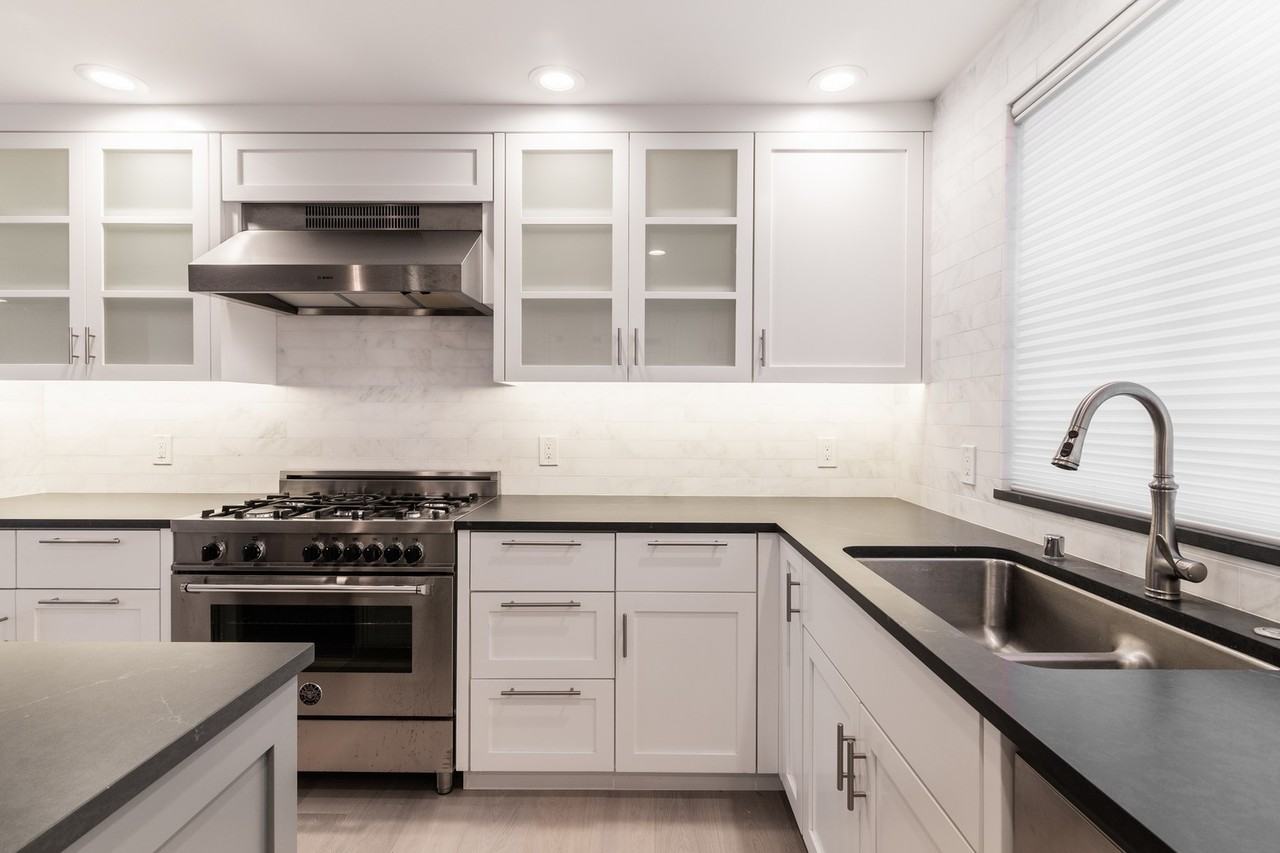 215 High St - Photo 3 of 19