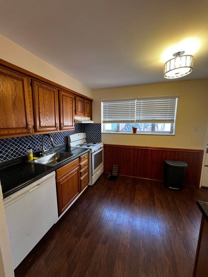 1802 S Juniper St - Photo 6 of 23