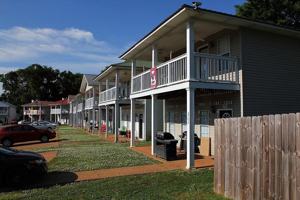 featured image of 2701 Sumner Pl