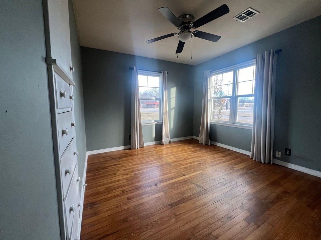 2218 Lampton St - Photo 4 of 7